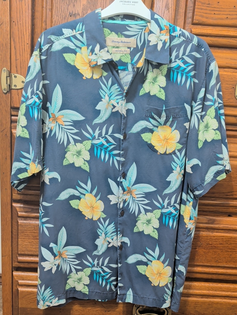 Men's Tommy Bahama 100% Silk Original Fit Navy Floral Hawaiian Button-Up Shirt